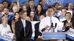 Romney exige a Obama que deje de atacarlo