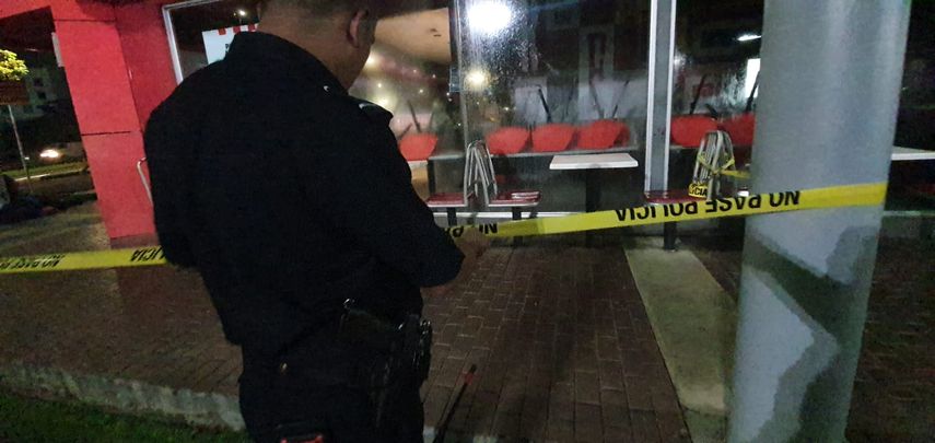 La Policía Nacional mantiene operativos para capturar a otros sospechosos.