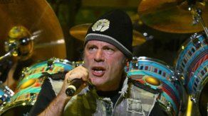 Bruce Dickinson de Iron Maiden tuvo que aterrizajar su avioneta forzosamente