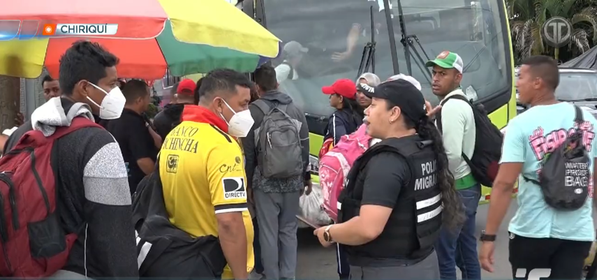 Costa Rica habilita albergue para migrantes irregulares.