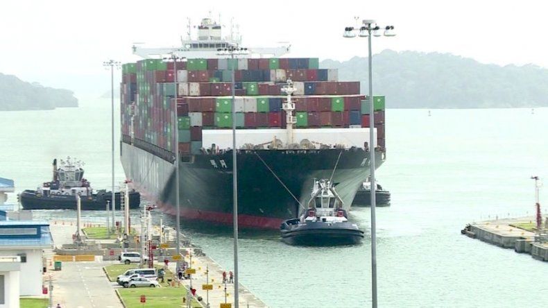 Contratiempo en tránsito 500 de buque neopanamax por el Canal Ampliado