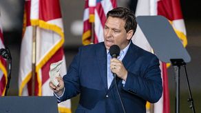 Ron DeSantis, gobernador del estado,&nbsp; promulgó la ley antidisturbios.