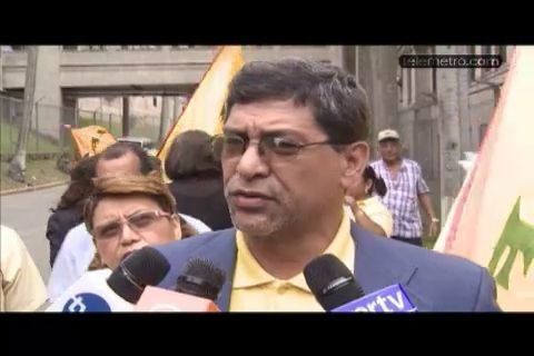 Funcionarios de Salud realizaron protestas, exigen salarios