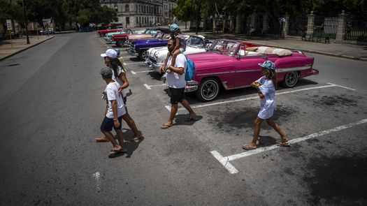 &nbsp;Sin un liderazgo específico, los cubanos tenían una variada gama de demandas que iban desde el fin de las colas hasta cambios gubernamentales.&nbsp;