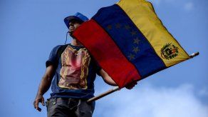 Venezolanos envían medicinas desde México para aliviar la crisis humanitaria