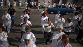 Cubanos festejan día de tai chi