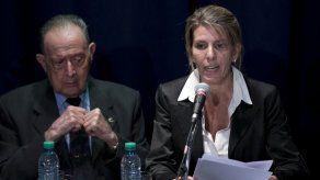 Peritos de querella afirman que Nisman estaba arrodillado cuando recibió tiro