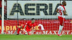 Dinamo Bucarest de Penedo no pudo salir campeón y clasificó a Liga Europa