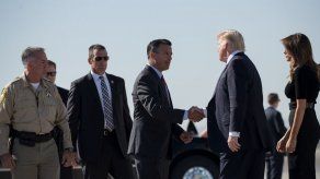 Trump se reúne con víctimas del tiroteo de Las Vegas