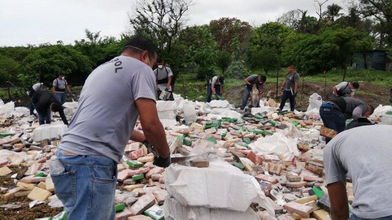 Policía destruyó 10.7 toneladas de droga en vertedero de La Chorrera