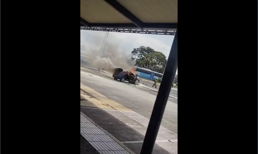 Bomberos atienden incendio de vehículo en Albrook