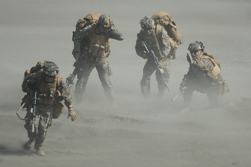Las maniobras de desembarco en la playa y de defensa de la costa formaban parte de uno de los mayores ejercicios de combate en años entre los aliados.