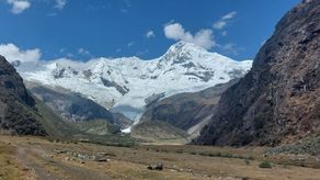 Perú cuenta con un total de 2.679 glaciares que cubren unos 2.000 kilómetros cuadrados.