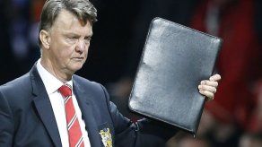 Van Gaal: Si el club hubiera negociado con Mourinho me lo habría dicho