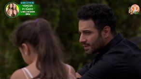 ENFERMERAS | Fernando le dice a la sobrina de Álvaro que tiene miedo