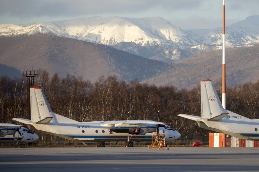 El avión se estaba aproximando para aterrizar cuando perdió el contacto con tierra a unos 10 kilómetros (6 millas) del aeropuerto de Palana.&nbsp;