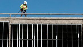 Economía de EEUU desacelera en primer trimestre