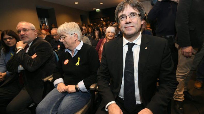 Gobierno español recurrirá la candidatura de Puigdemont a presidente catalán