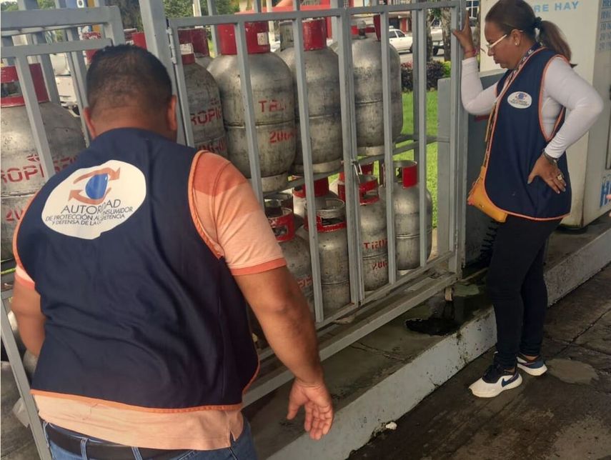 La Acodeco destacó que los empleados alegaban que estos tanques eran de reserva y no lo estaban vendiendo.