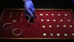 Exhiben en Londres tesoro vikingo que data del siglo IX