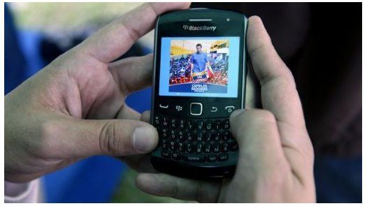 Maduro y Capriles alientan a electores a través de Twitter