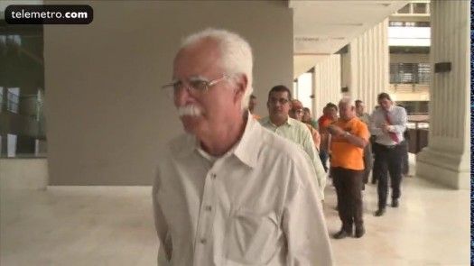 Jované recolecta firmas para presentarlas ante el TE, denunció compra de votos