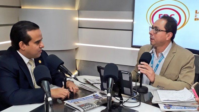 Ministro Carles apela a que grupo de productores continúe en el diálogo