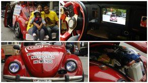 Familia peruana recorre A.Latina en la casa rodante más pequeña del mundo