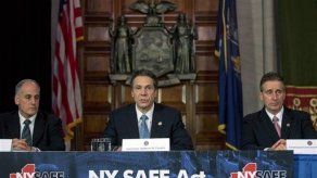 NY acuerda ley severa para el control de armas