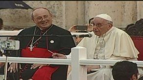 Papa Francisco saluda a sus hermanos jesuitas en iglesia de La Habana Papa Francisco saluda a sus hermanos jesuitas en iglesia de La Habana
