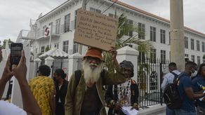El imperio británico controló Jamaica durante más de 300 años y obligó a cientos de miles de esclavos africanos a trabajar en la isla en condiciones brutales.