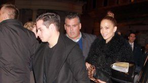 Jennifer Lopez y Casper Smart presumen de amor en Roma