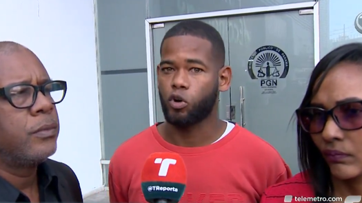 Presentan querella por maltrato animal tras la muerte de dos perros en Colón. Presentan querella por maltrato animal tras la muerte de dos perros en Colón.