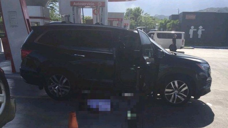 Asesinan a un hombre en una estación de combustible en la Autopista Panamá-Colón