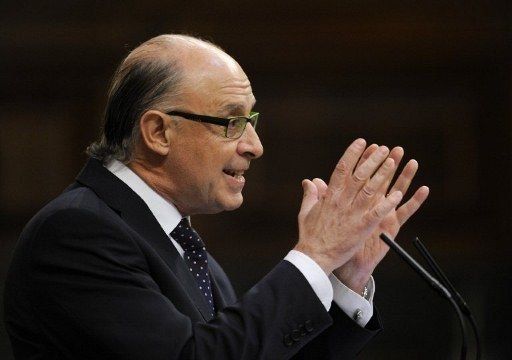 Ministro de Hacienda español baraja una subida del IVA
