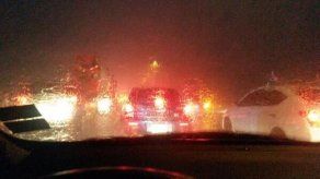 Caídas de árboles y deslizamientos por fuertes lluvias en el país