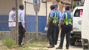 ATTT realiza operativos contra buses piratas dedicados a transportar estudiantes ATTT realiza operativos contra buses piratas dedicados a transportar estudiantes