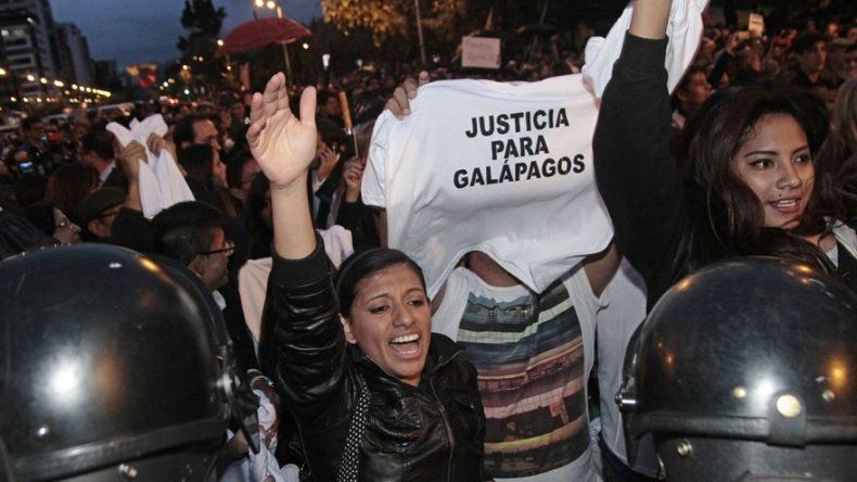 Aprueban polémica ley para islas Galápagos pese a protestas sociales