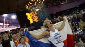 La checa Barbora Spotakova campeona olímpica de jabalina
