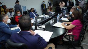 La Comisión de Asuntos Agropecuarios de la Asamblea Nacional (AN), abordará con minitros estrategias ante la posible entrada de Peste Porcina Africana (PPA) en el país. La Comisión de Asuntos Agropecuarios de la Asamblea Nacional (AN), abordará con minitros estrategias ante la posible entrada de Peste Porcina Africana (PPA) en el país.