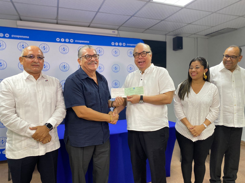 Pago de la prima de antigüedad es entregado a exfuncionarios de Chepo