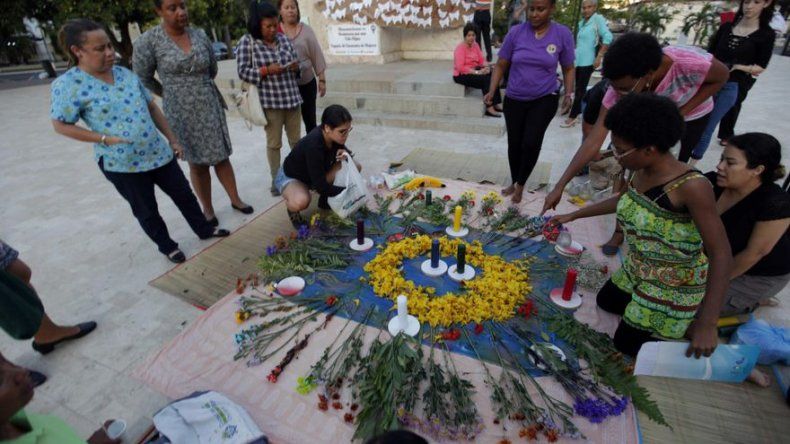 Panameños se unieron a plantón mundial por 40 niñas quemadas en Guatemala