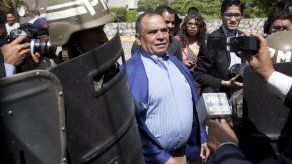 Reanudan en Honduras juicio contra periodista bajo fuertes medidas seguridad