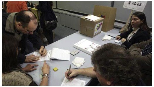 Participación en España supera la de los comicios de octubre, oposición