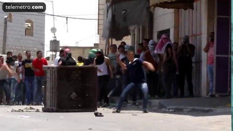 Nuevos enfrentamientos en territorios palestinos tras muerte de bebé