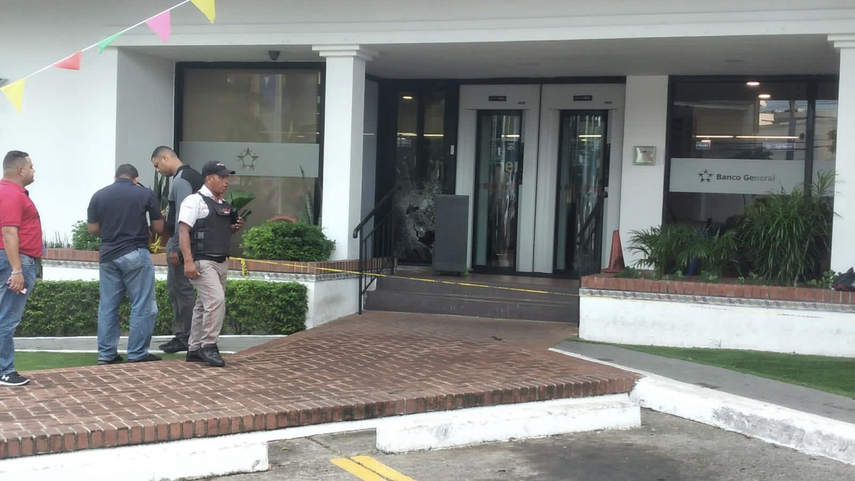 Se registra robo en el Banco General de la Avenida 12 de Octubre.