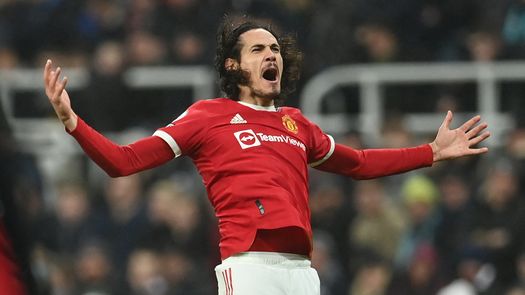 Cavani salva al Manchester United ante el Newcastle