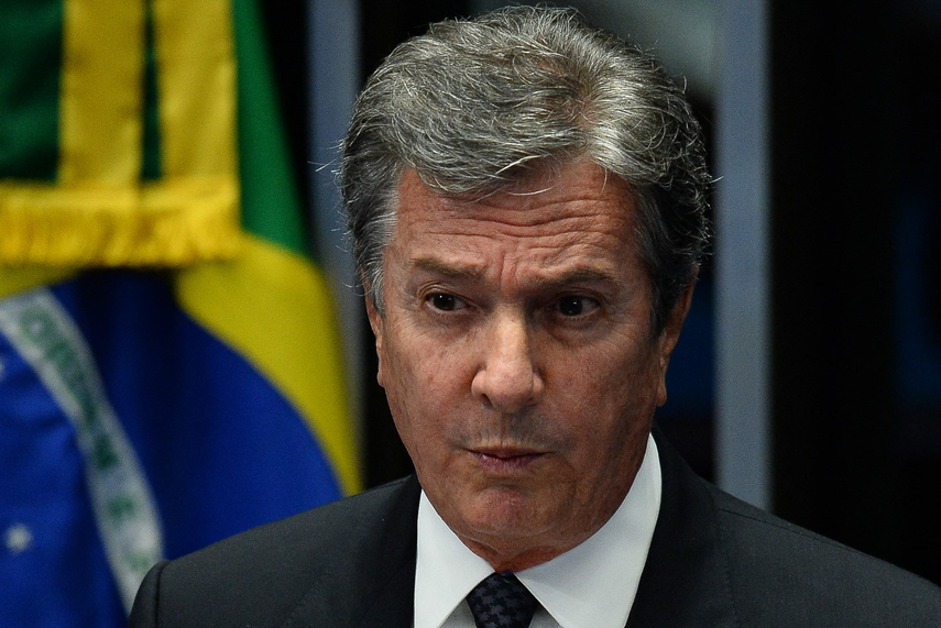 Expresidente brasileño Fernando Collor de Mello es condenado a 8 años de prisión por corrupción.