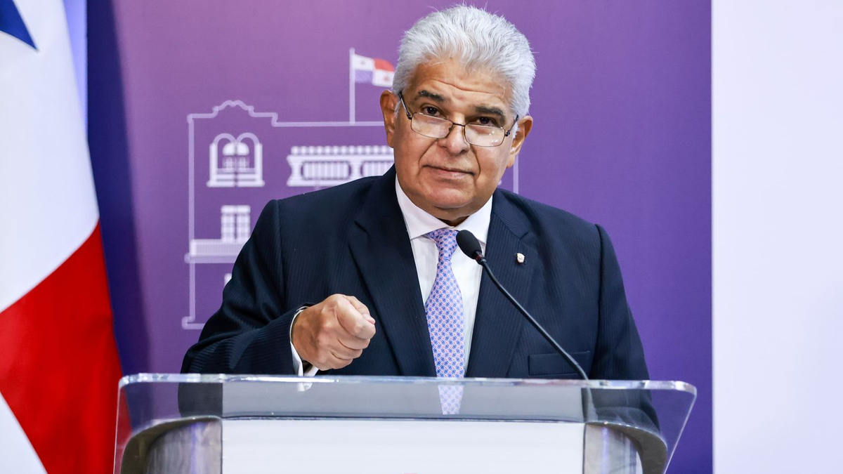 Presidente Mulino habla sobre Carta de Naturalización Presidente Mulino habla sobre Carta de Naturalización