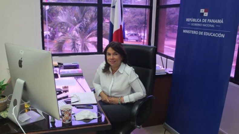 Pleno de la Asamblea aprueba citar a la ministra de Educación